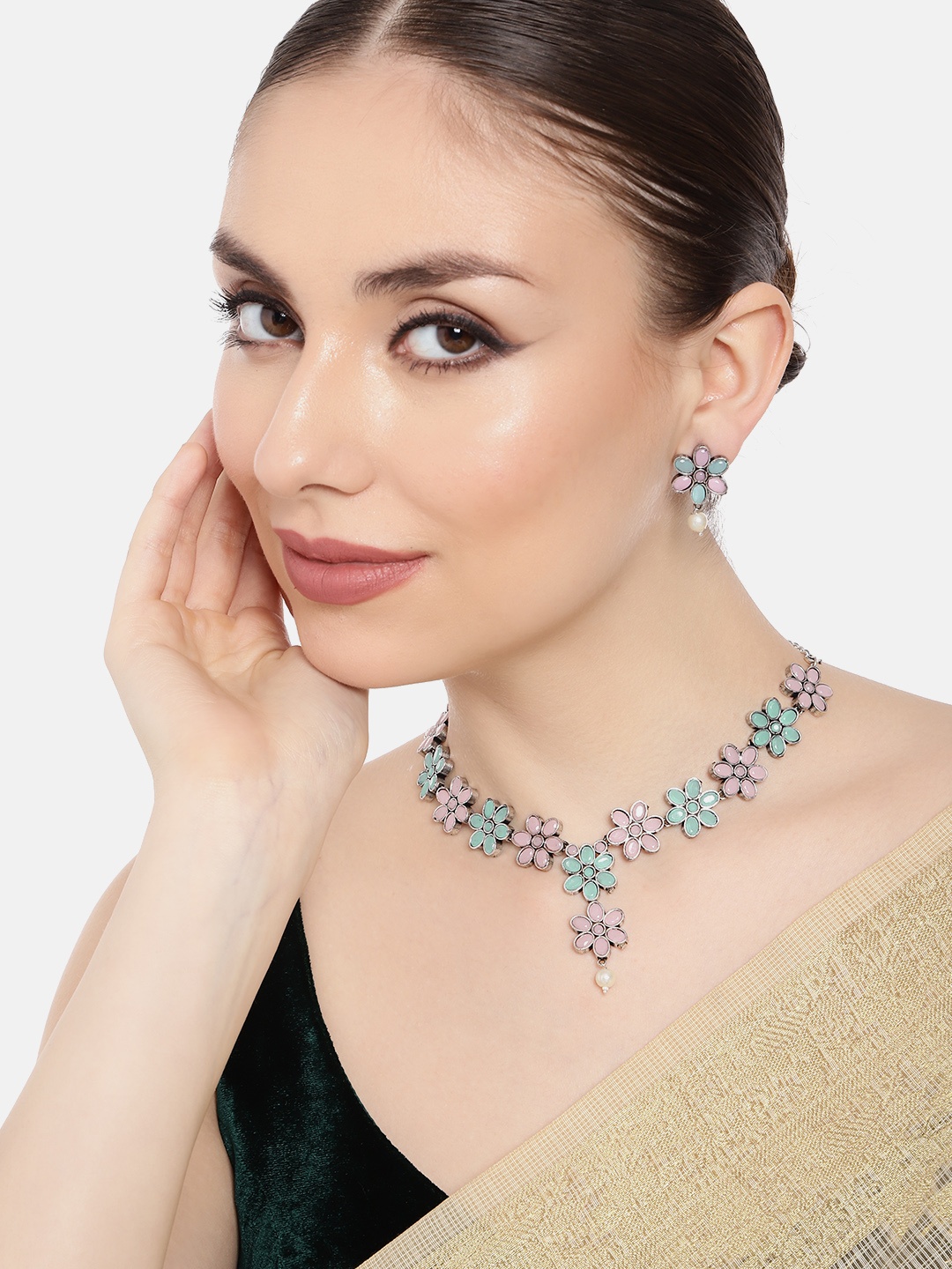 

AITIHYA Necklace With Colored Stones & Matching Earrings, Multi