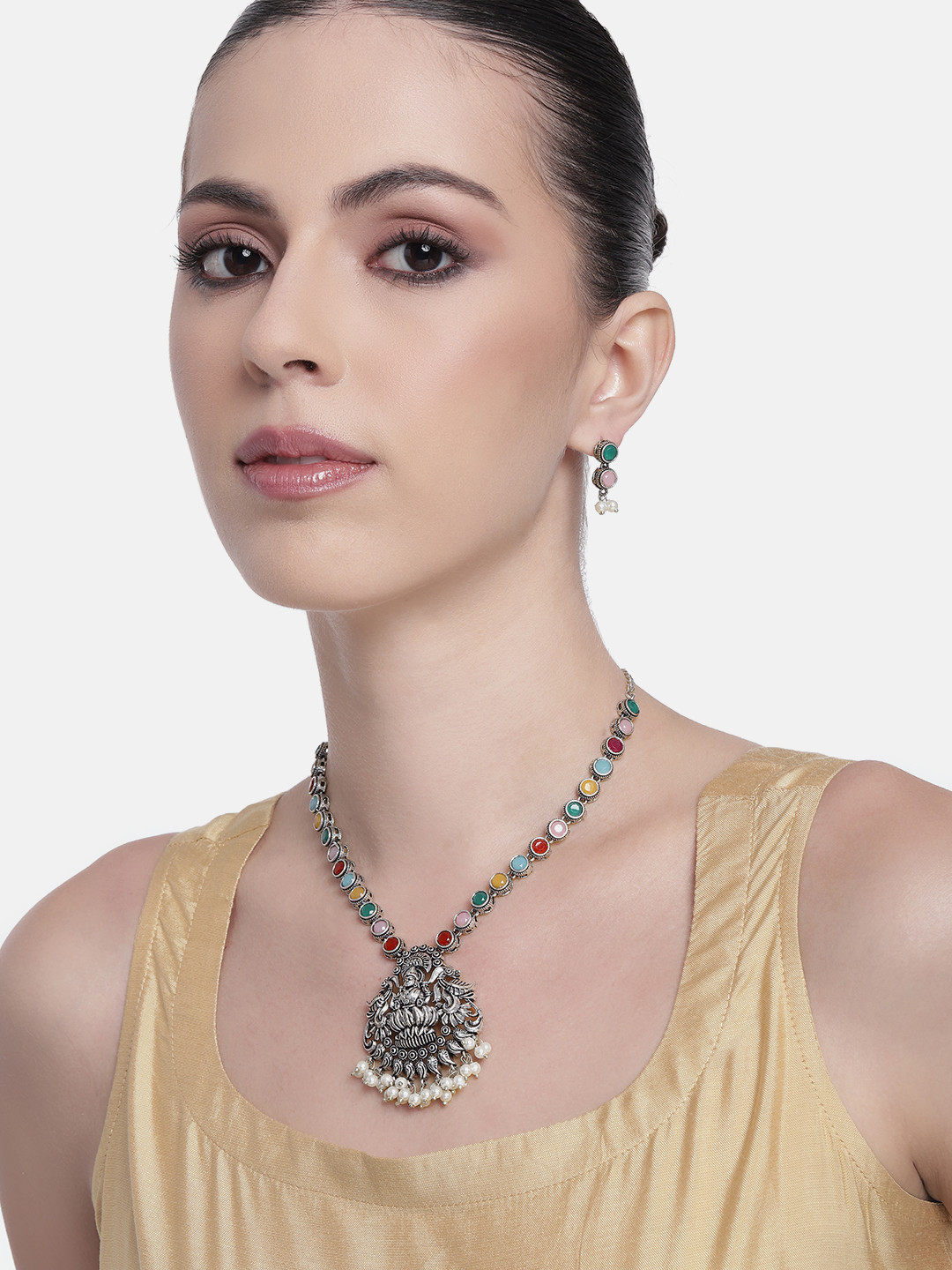 

AITIHYA Silver-Plated Oxidised Artificial Stones & Beads Jewellery Set