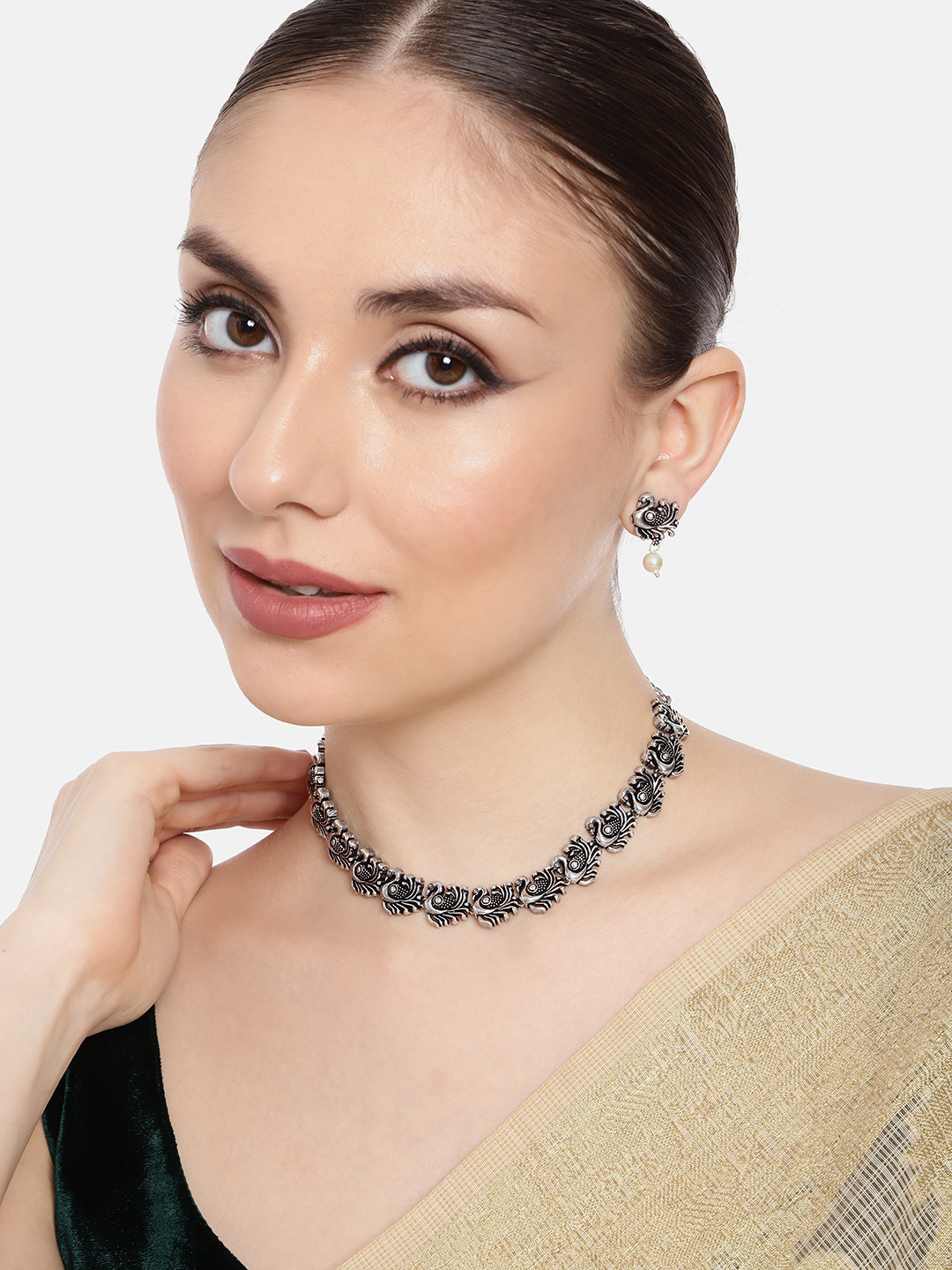 

AITIHYA Necklace With Colored Stones & Matching Earrings, Silver