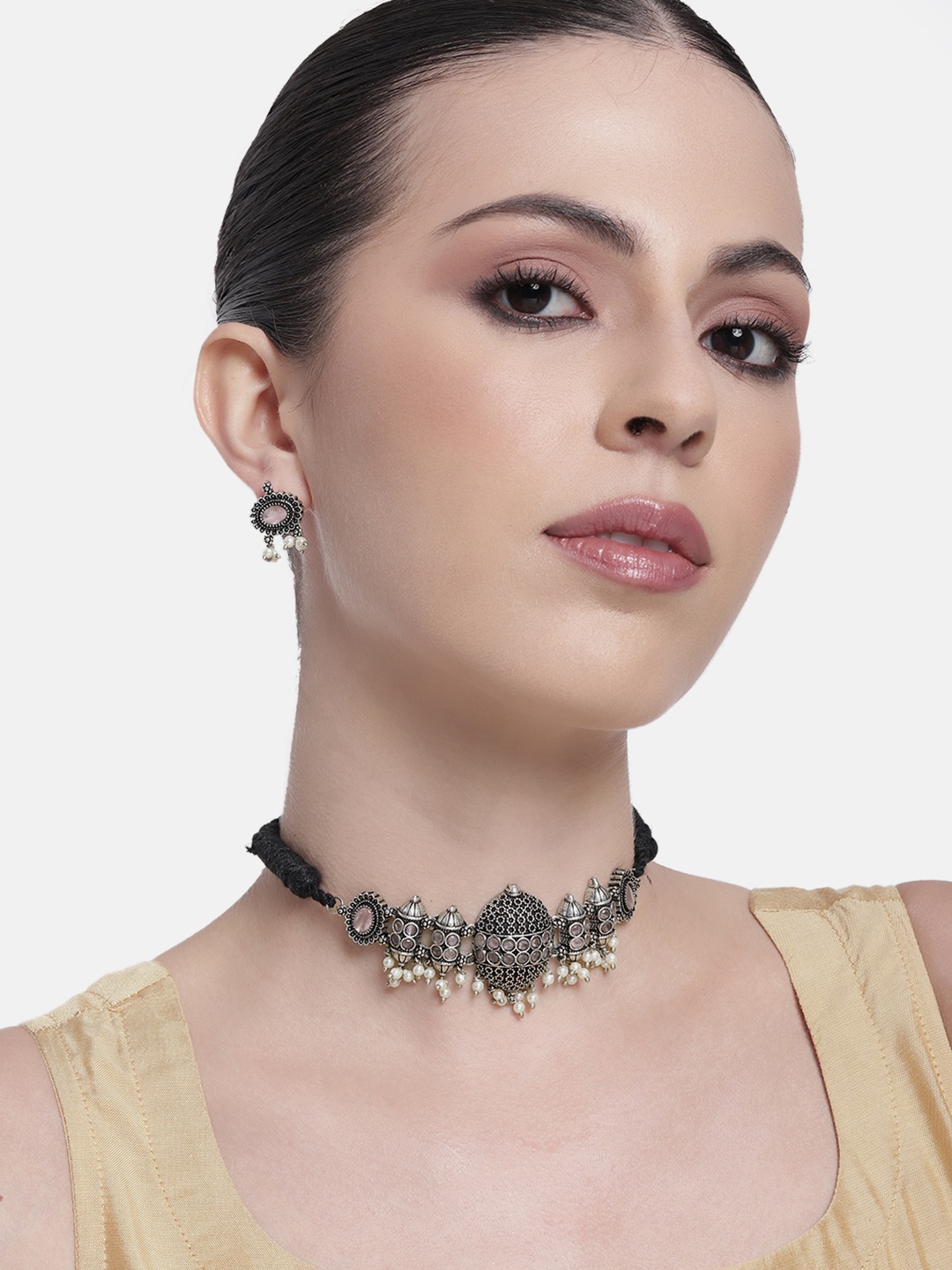 

AITIHYA Silver-Plated Oxidised Artificial Stones & Beads Jewellery Set