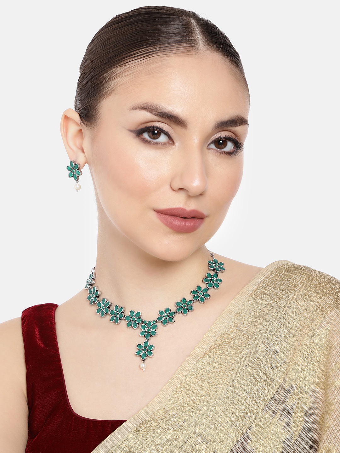 

AITIHYA Necklace With Colored Stones & Matching Earrings, Green
