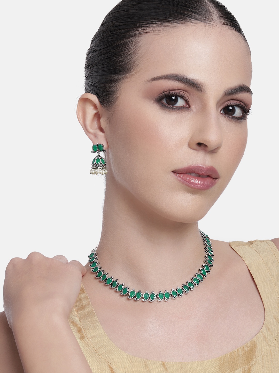 

AITIHYA Silver-Plated Oxidised Artificial Stones & Beads Jewellery Set