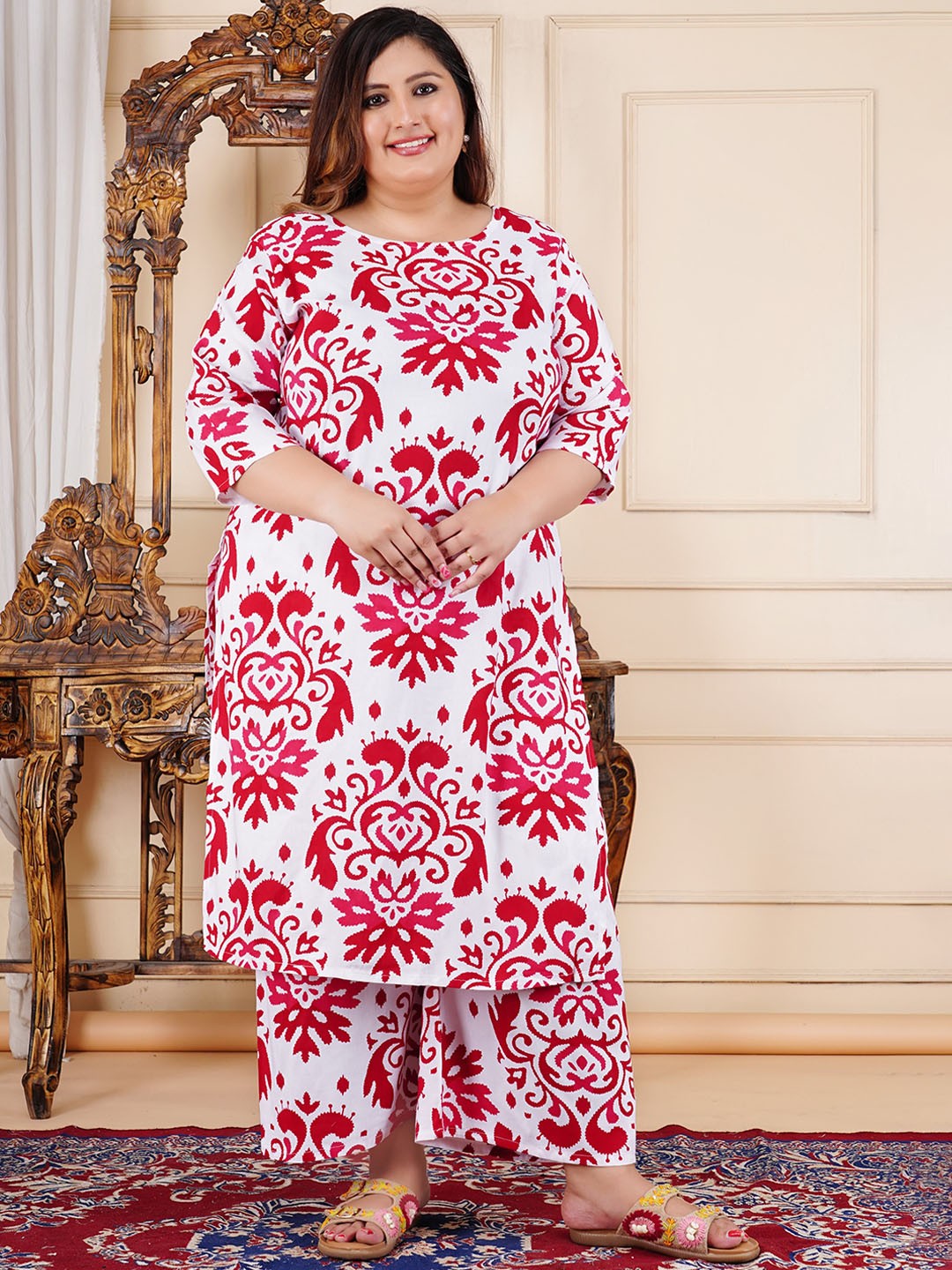 

Chaukas Plus Size Floral Printed Straight Kurta with Palazzos, White