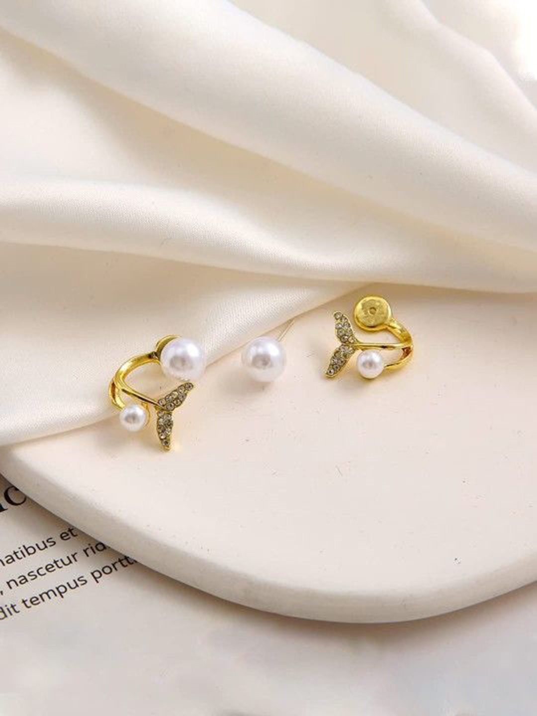 

Xivir Gold-Plated Stones Studded & Beaded Fish Tail Studs Earrings