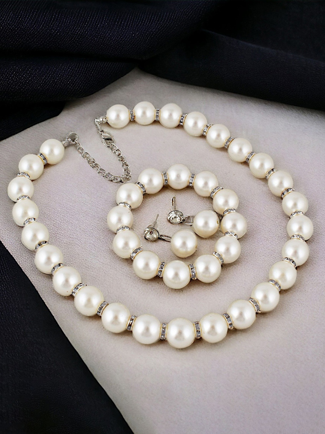 

LUCKY JEWELLERY Beaded Necklace Set With Bracelet And Earring, White