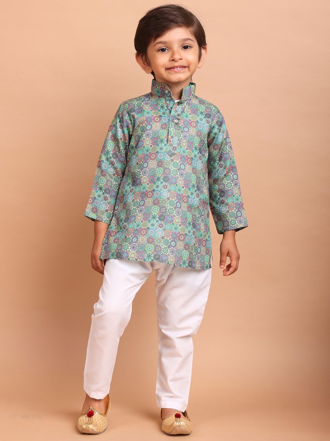

SHIWAM ETHNIX Boys Floral Printed Regular Kurta with Pyjamas, Green