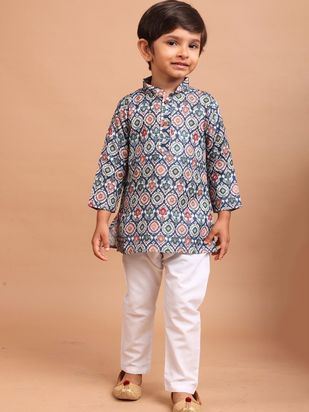 

SHIWAM ETHNIX Boys Ethnic Motifs Printed Regular Kurta with Pyjamas, Blue