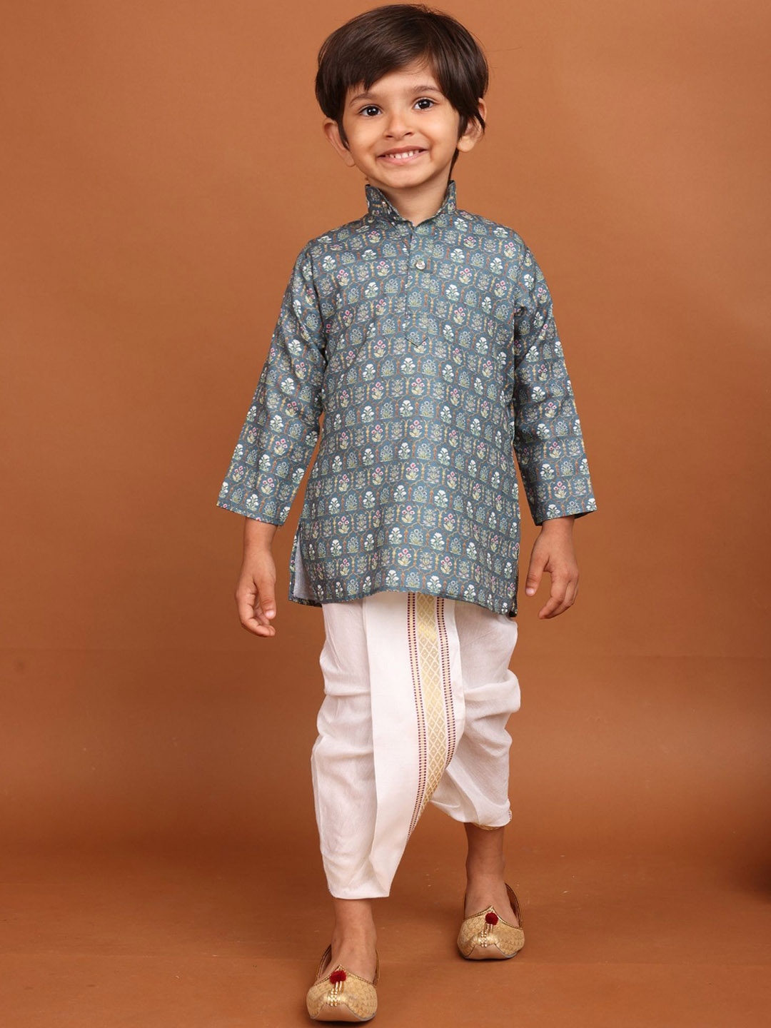 

SHIWAM ETHNIX Boys Ethnic Motifs Printed Regular Kurta with Dhoti Pants, Green