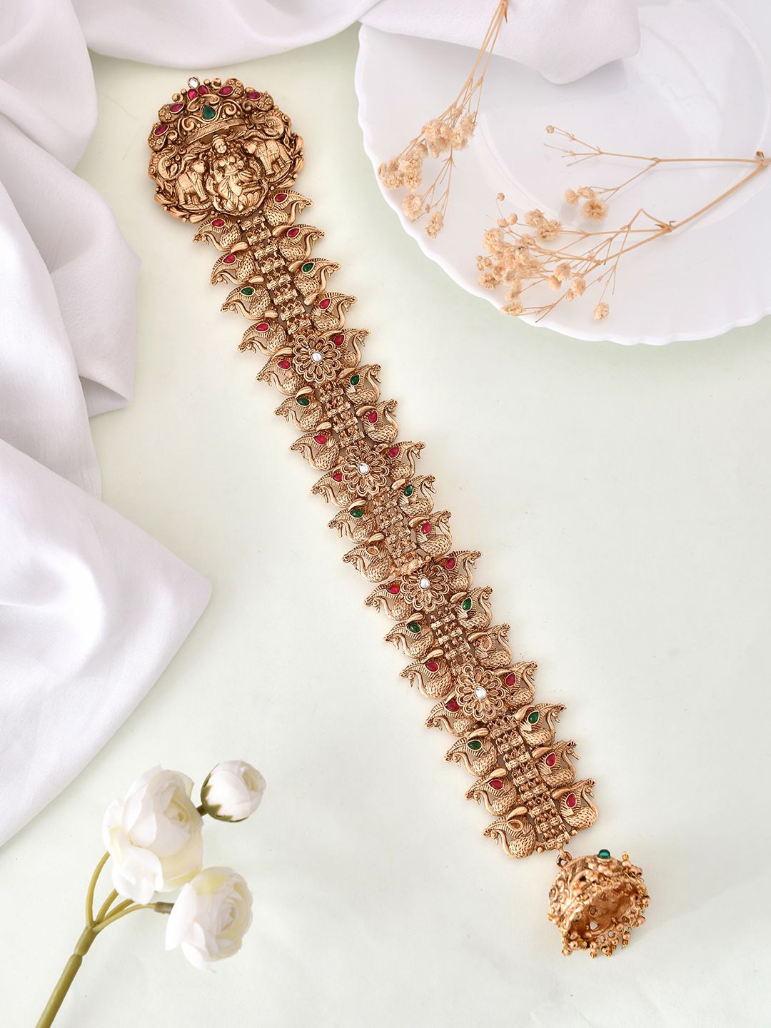 

Silvermerc Designs Gold-Plated Kundan Studded Bun Pin Head Jewellery