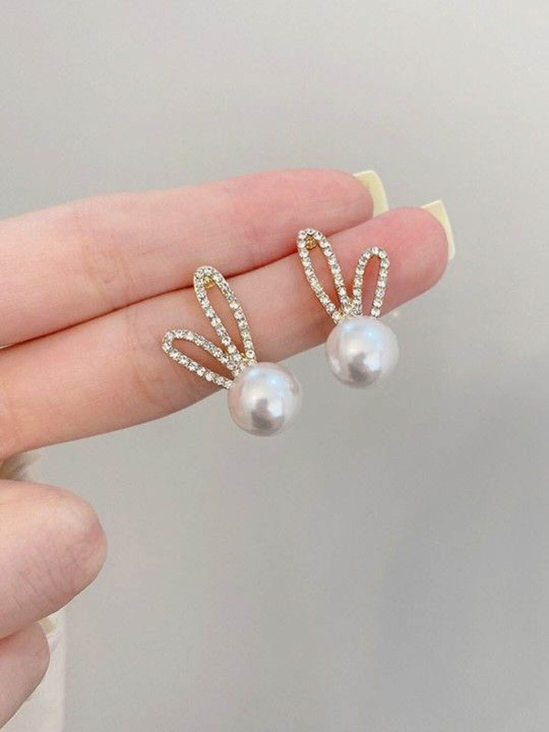

Softwrap Gold-Plated Stainless Steel Stones Studded & Beaded Animal Shaped Studs