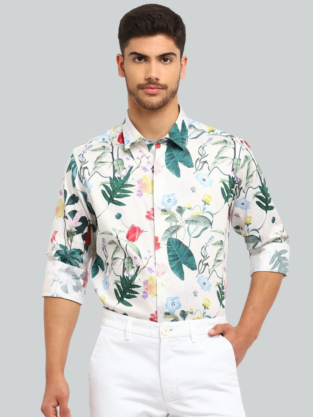 

Givo Men Smart Floral Opaque Tropical Printed Casual Shirt, White