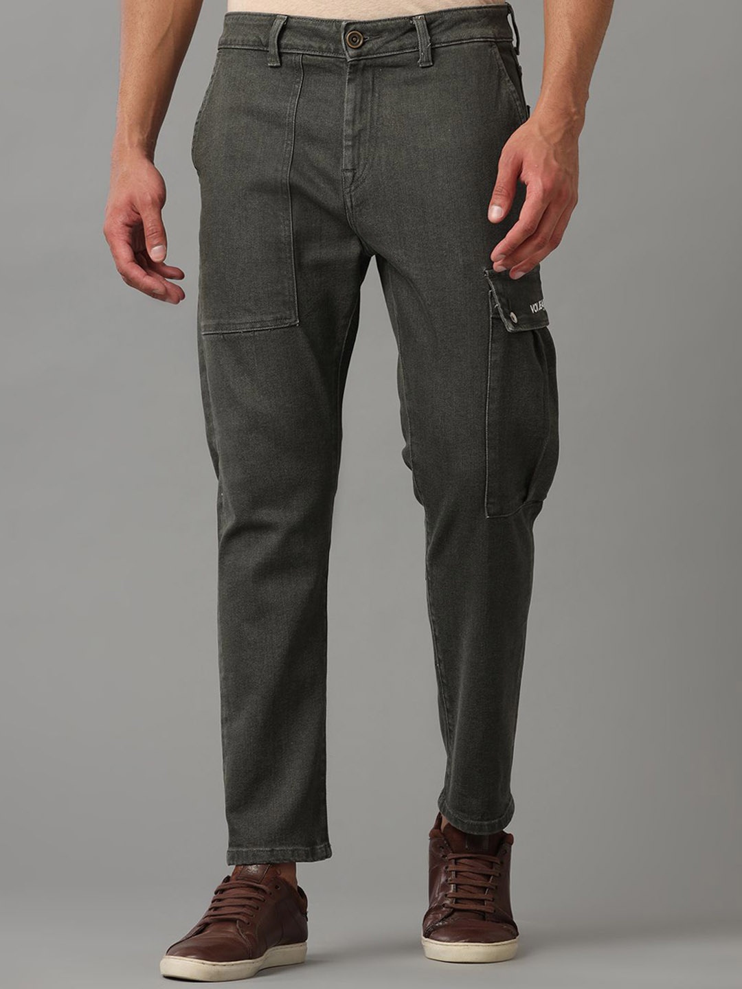 

Voi Jeans Men Comfort Mid-Rise Stretchable Jeans, Green