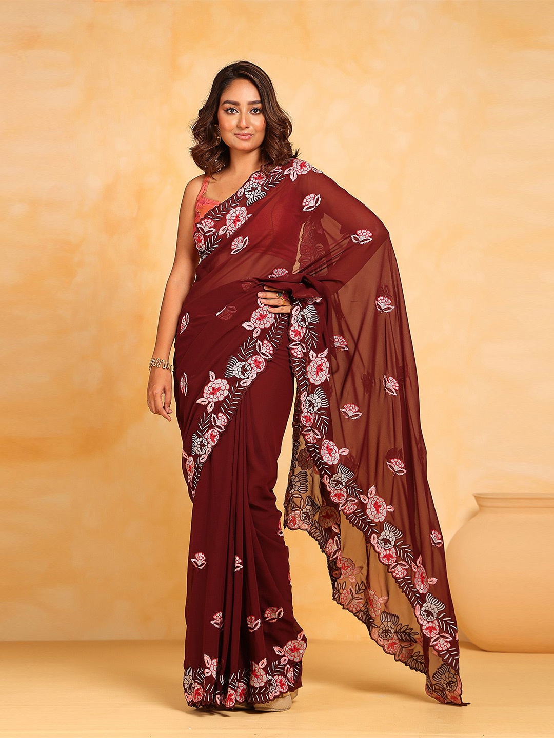 

elora Ethnic Motifs Embroidered Pure Georgette Saree, Maroon