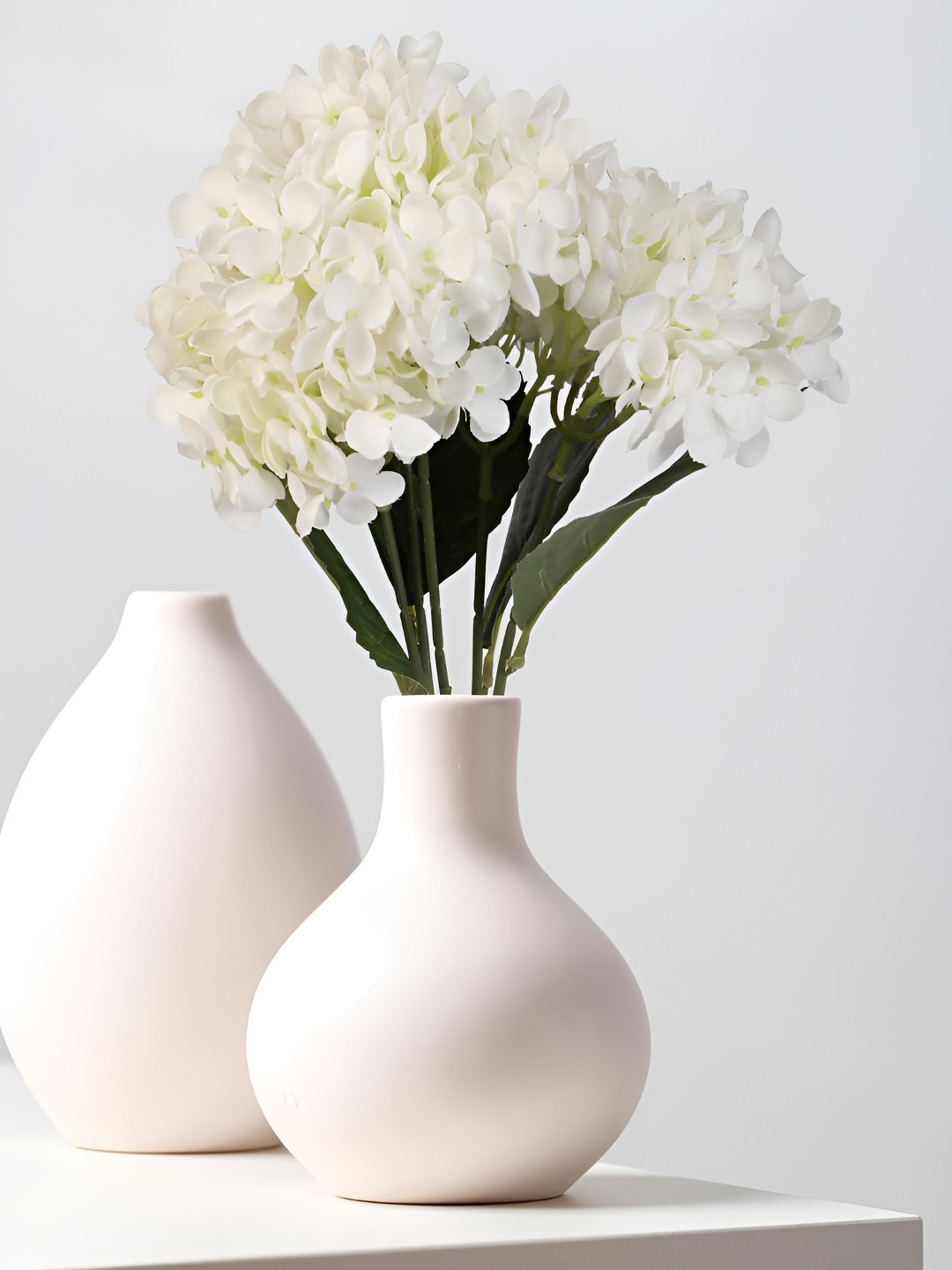 

THE HOME CO. White Hydrangea Artificial Flower