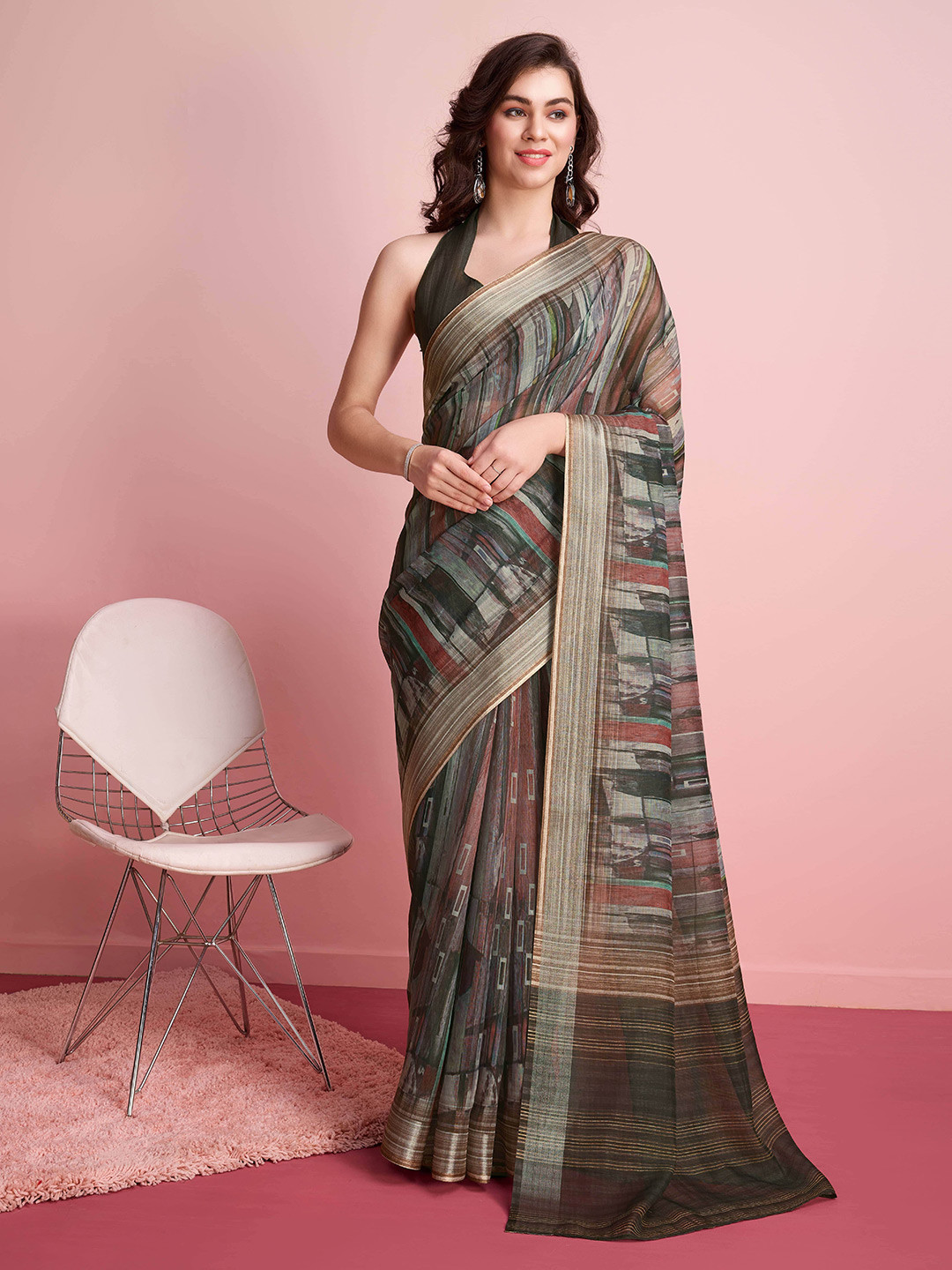 

RACHNA Abstract Ready to Wear Saree, Grey