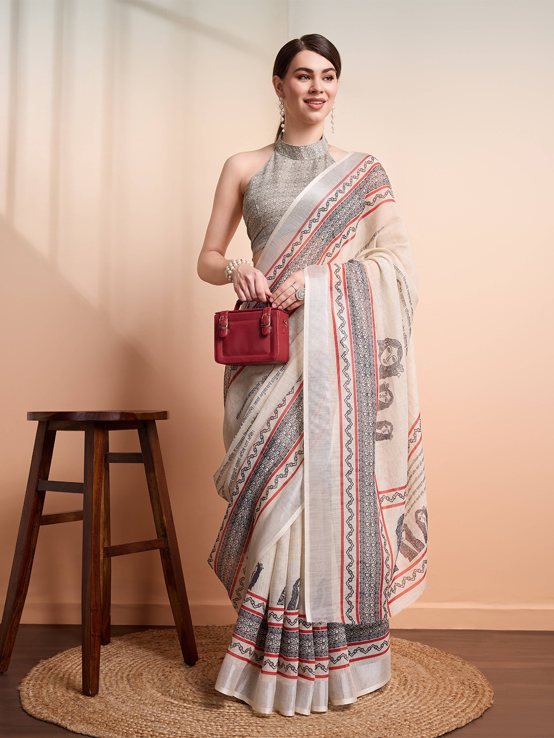 

RACHNA Ethnic Motifs Ready to Wear Saree, Cream