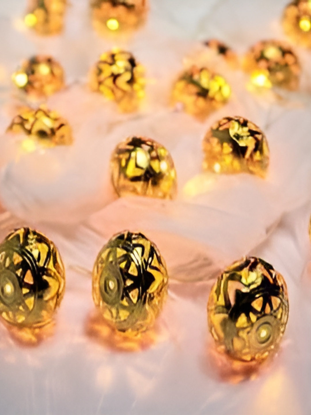 

ENORMITY Yellow Bulb Shape String Lights