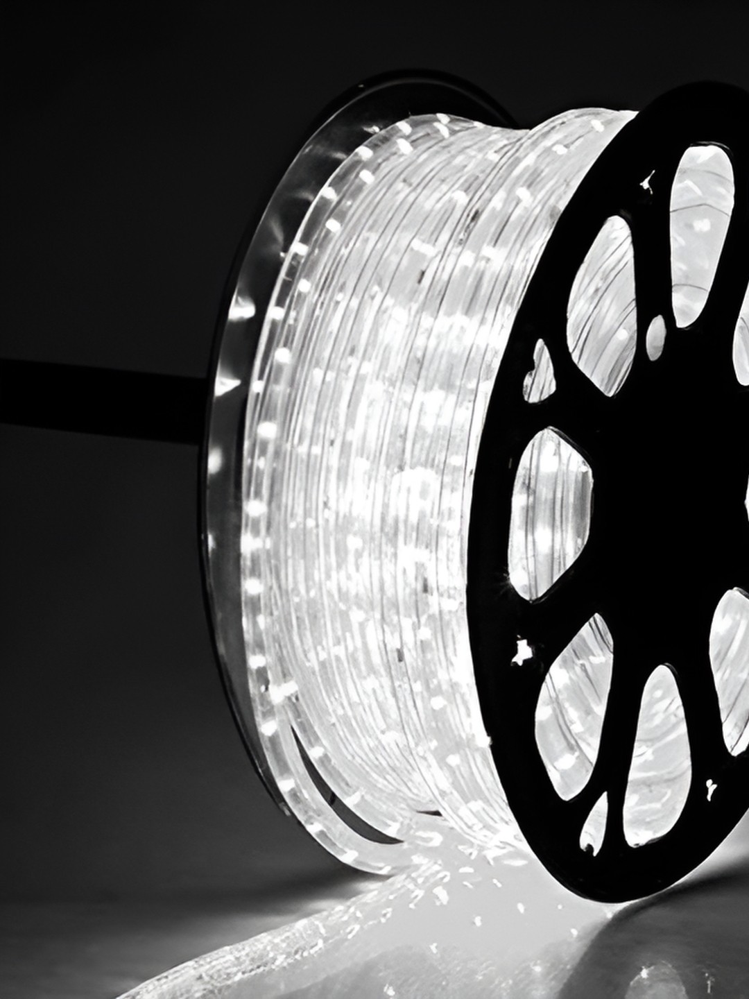 

ENORMITY White Rice Shape String Lights