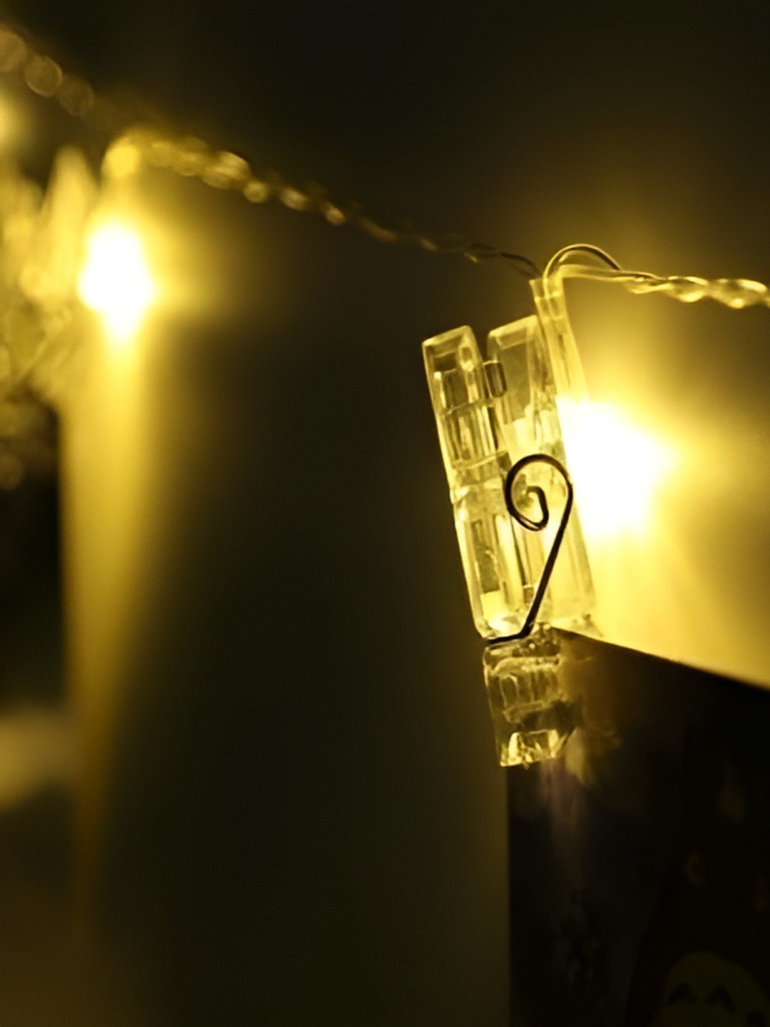 

ENORMITY Yellow Photo Clip Shape String Lights