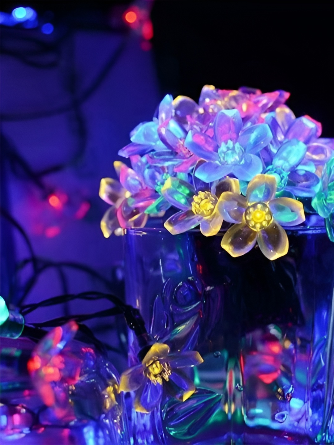 

ENORMITY Blue & Yellow Flower Shape String Lights