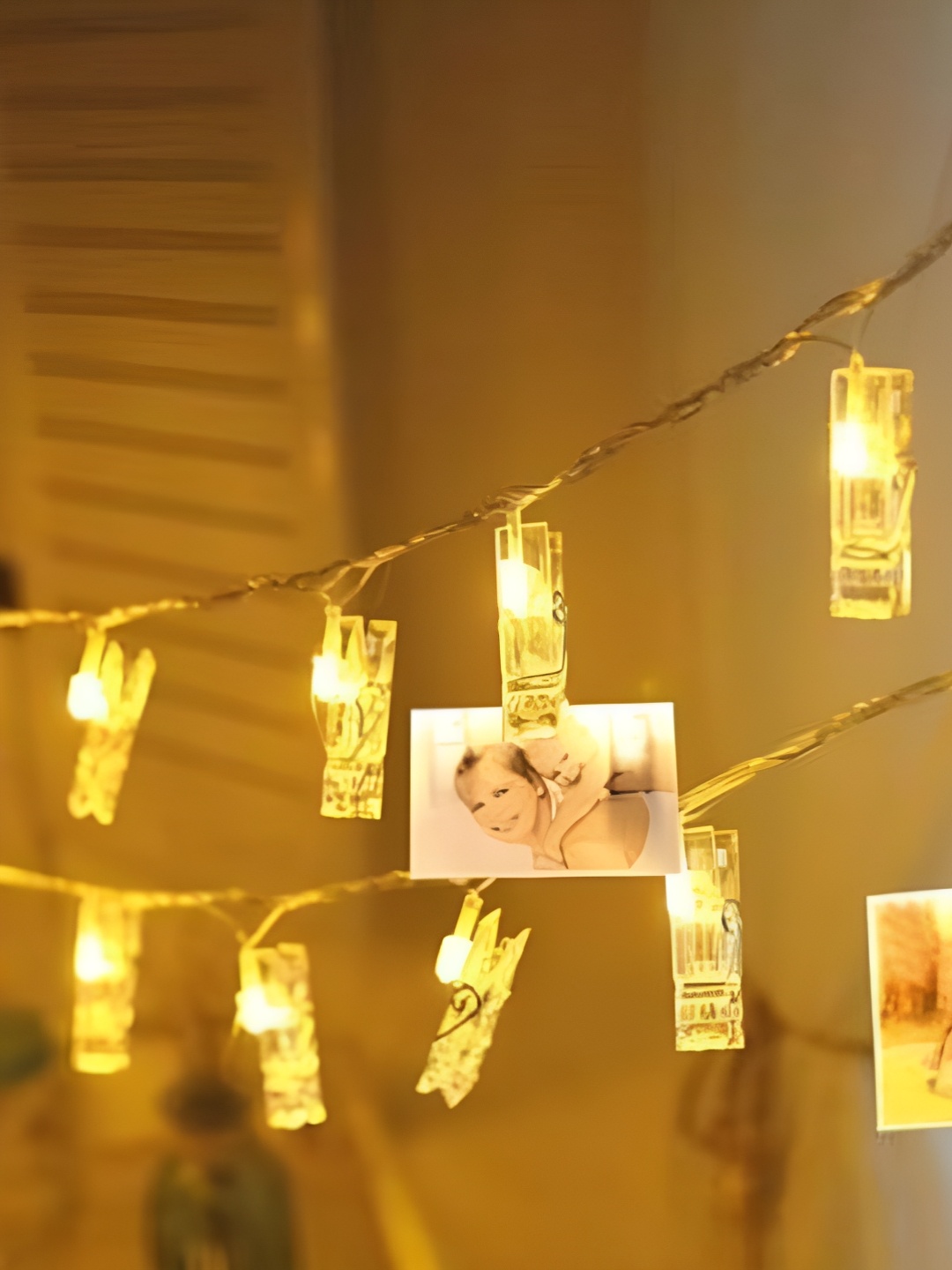 

ENORMITY Yellow Photo Clip Shape String Lights