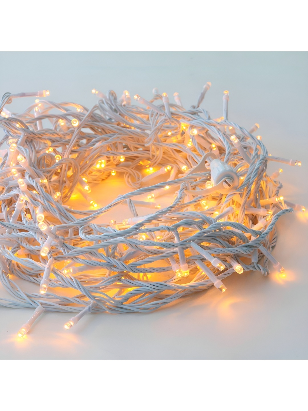 

ENORMITY White & Yellow Rice Shaped String Lights