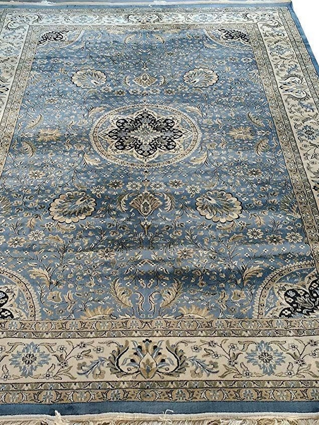 

IMRA CARPET Blue & White Floral Printed Carpet