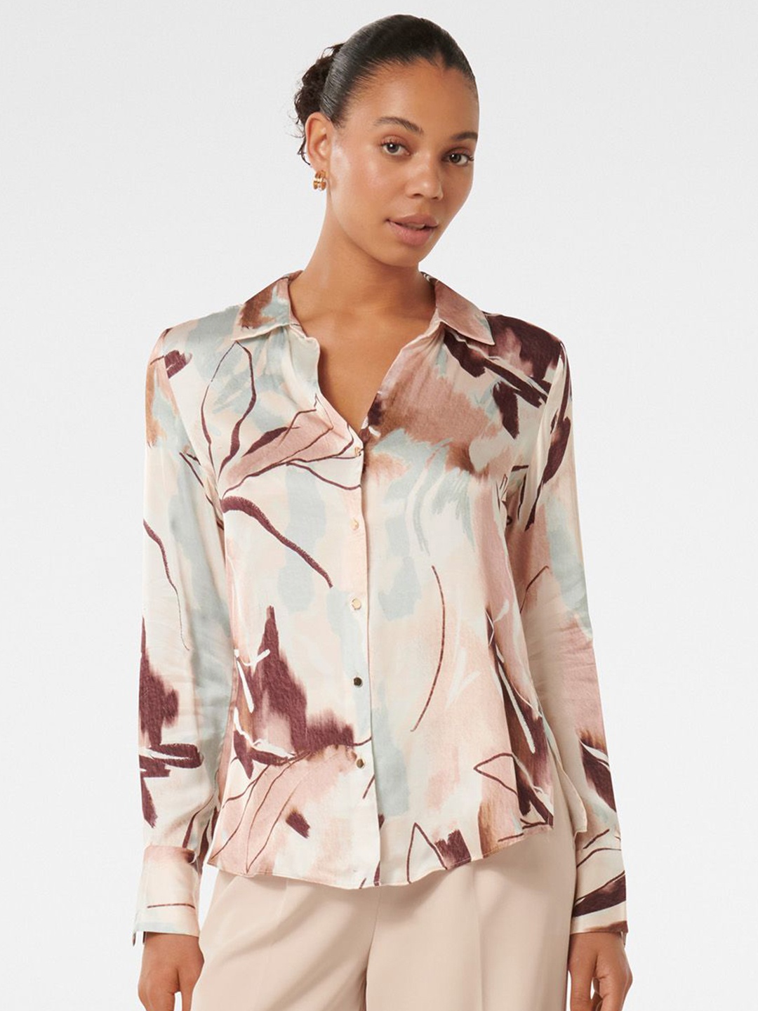 

Forever New Women Classic Spread Collar Abstract Printed Casual Shirt, Peach