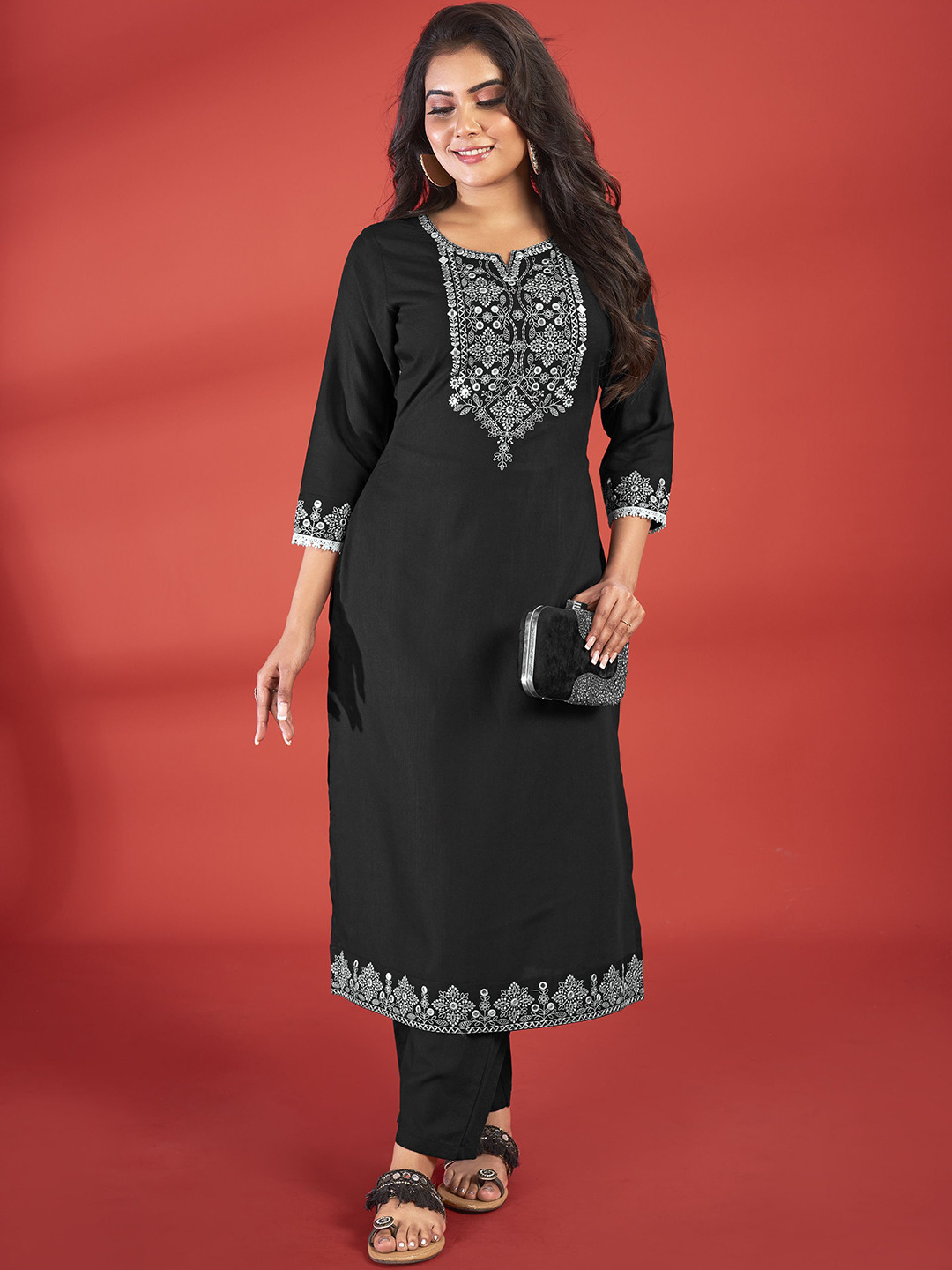 

IWUMAN Ethnic Motifs Yoke Design Mirror Work Straight Kurta With Palazzos, Black