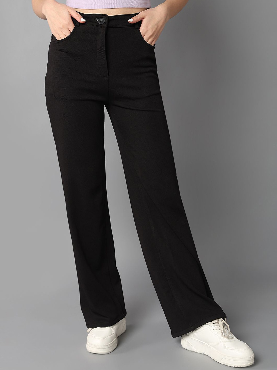 

BAESD Women Relaxed Straight Leg Straight Fit Mid-Rise Regular Trousers, Black