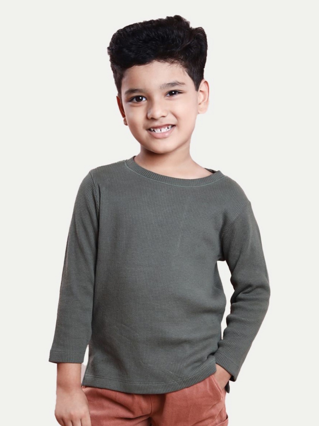 

BAESD Boys Solid Round Neck Cotton T-Shirt, Grey