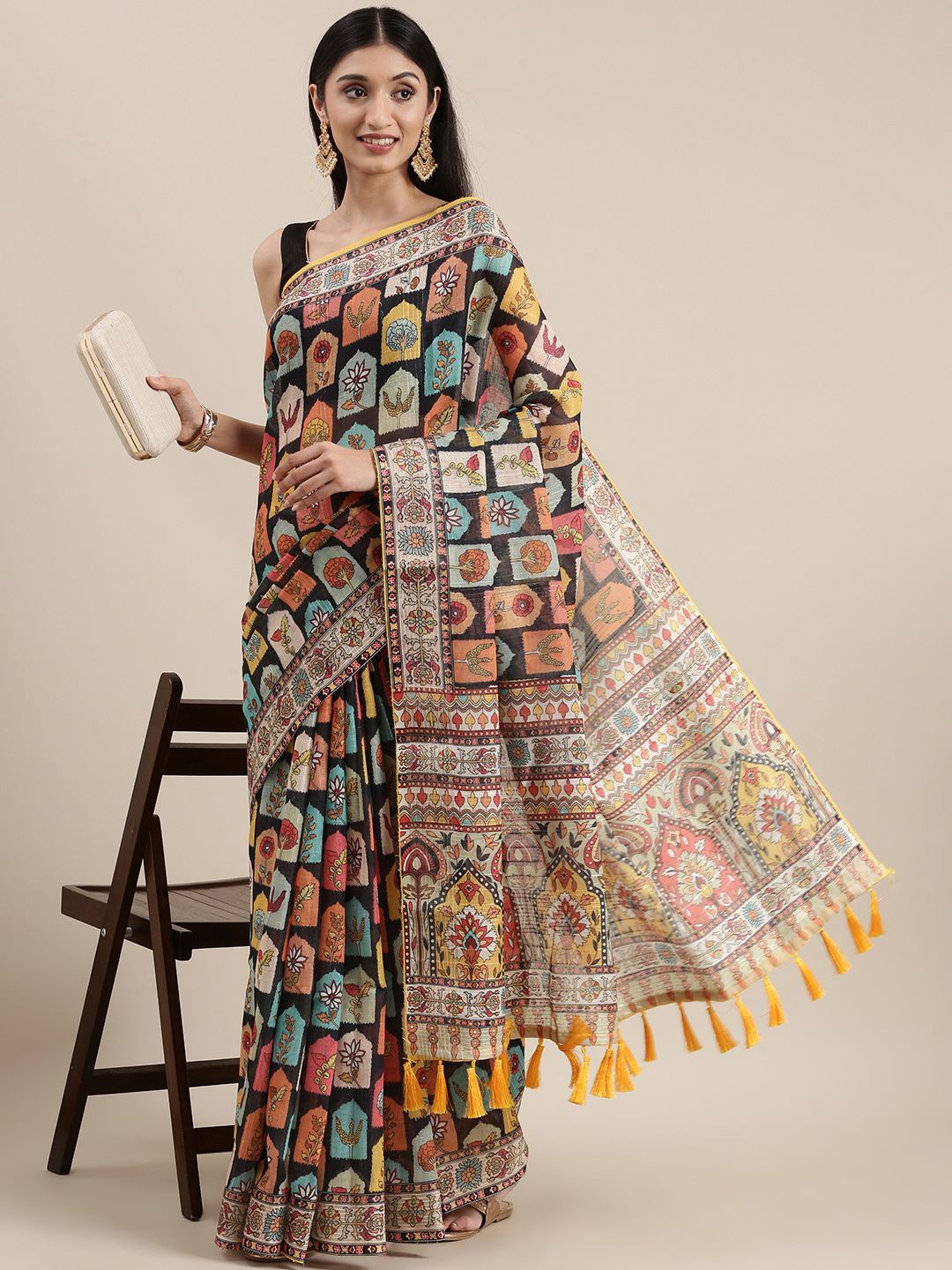 

VASTRANAND Kalamkari Sequinned Pure Linen Block Print Saree, Black