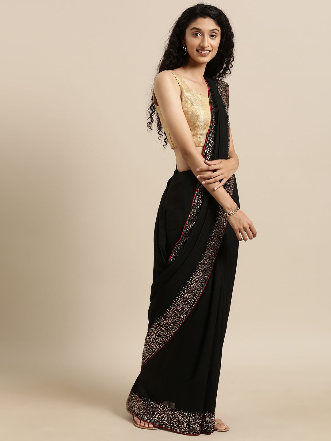 

VASTRANAND Beads and Stones Saree, Black