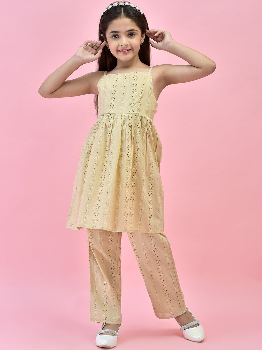 

Juniper Girls Ethnic Motifs Self Design Pure Cotton Kurta With Trousers, Beige