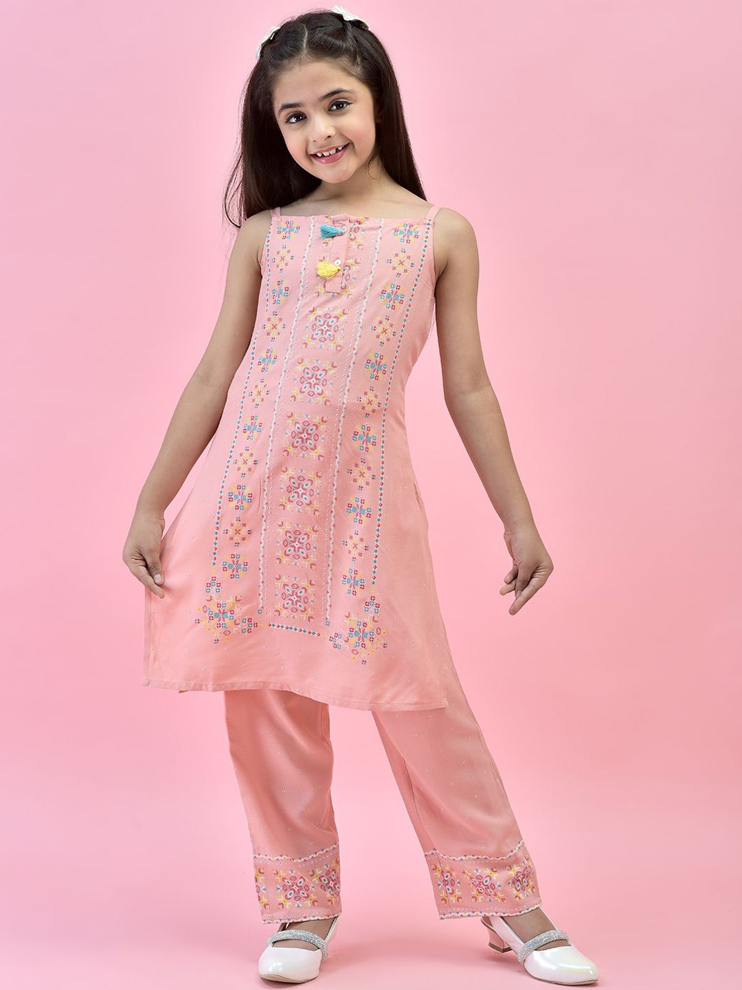 

Juniper Girls Ethnic Motifs Printed Liva Straight Kurta With Trousers, Peach