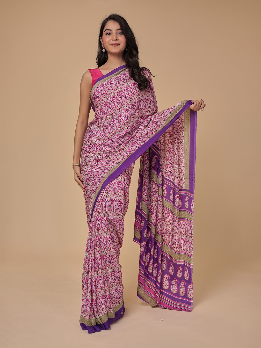 

ZARI Ethnic Motifs Solid Saree, Purple