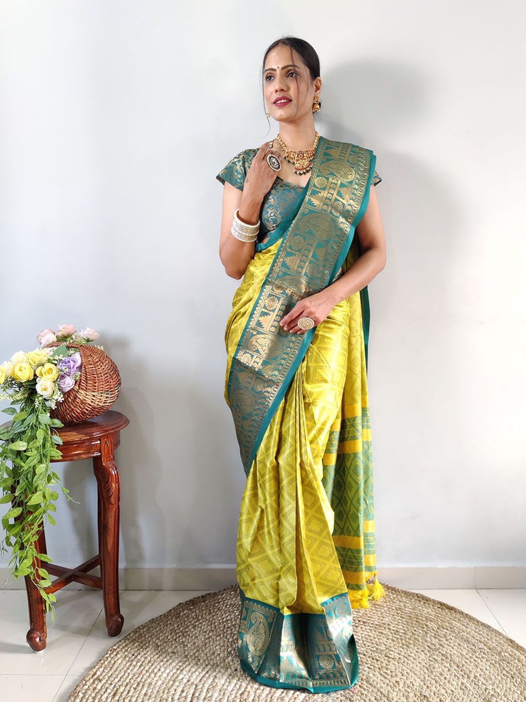 

JULEE Woven Design Zari Saree, Teal