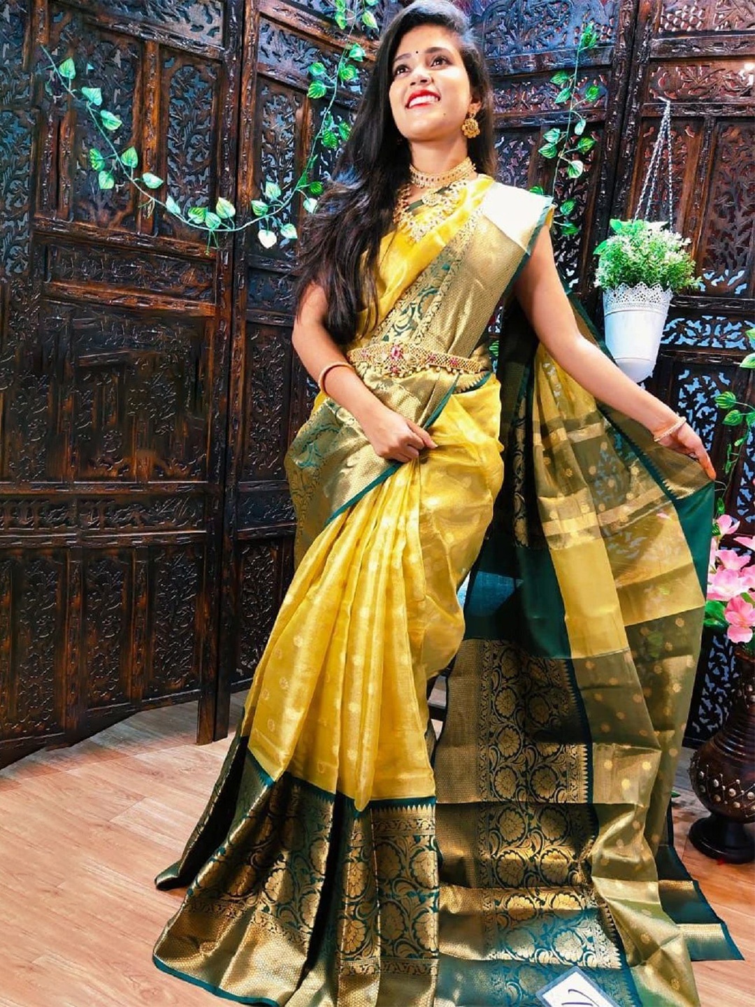 

JULEE Women Woven Design Zari Saree, Yellow