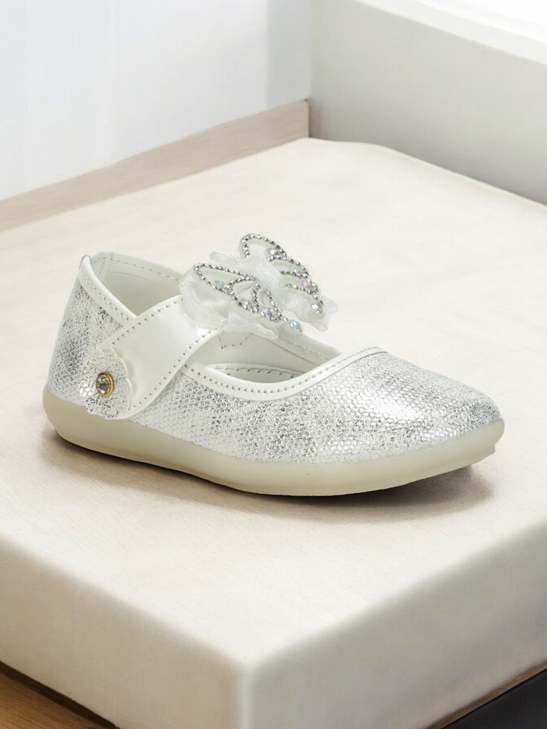 

Lil Lollipop Girls Ballerinas Flats With Bows Details, White