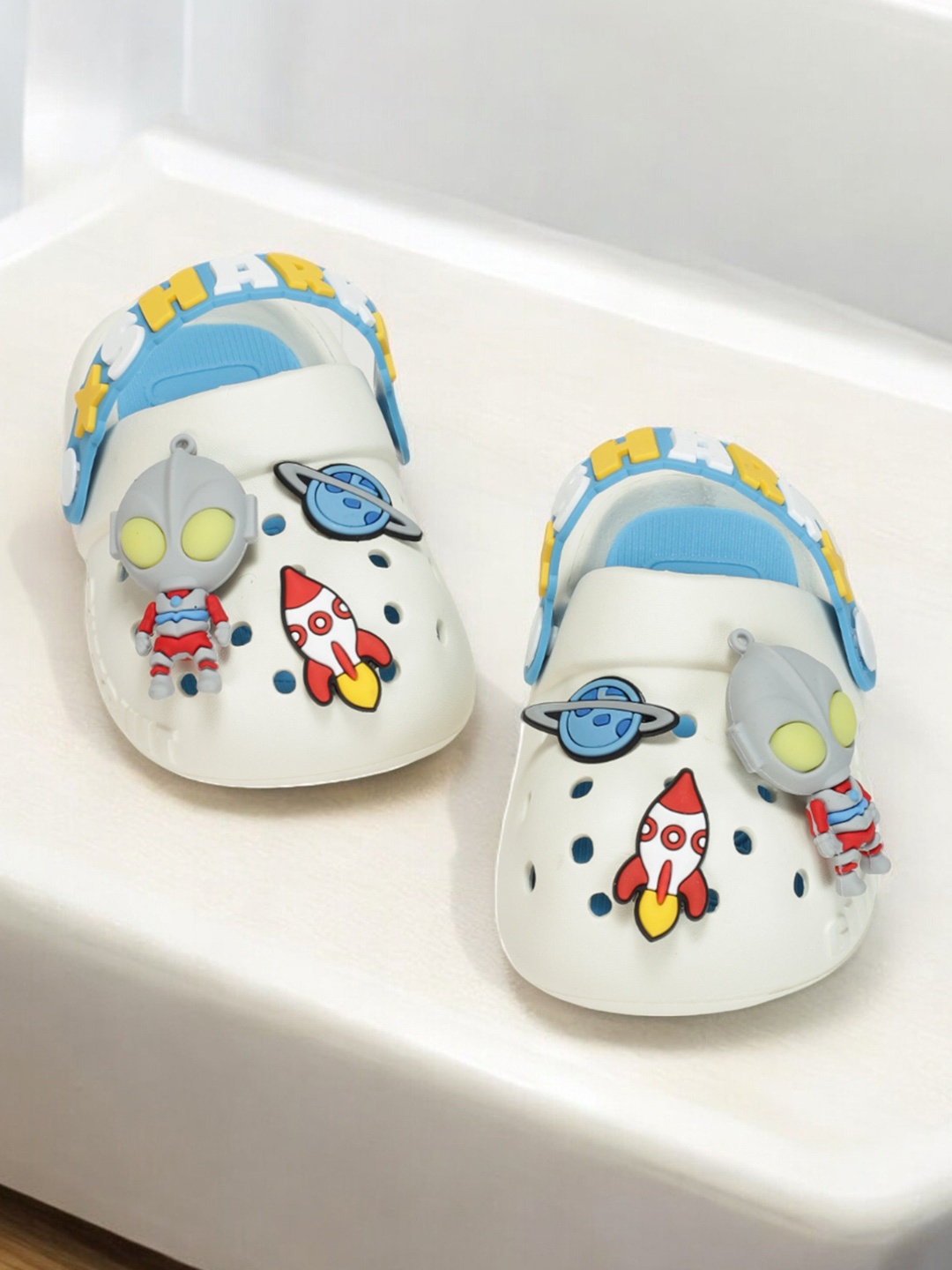 

Lil Lollipop Kids Space Applique Anti Slip Clogs, Cream