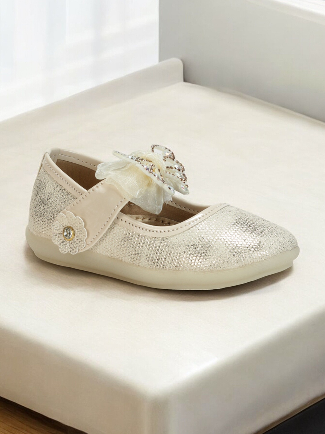 

Lil Lollipop Girls Ballerinas With Velcro Closure, Gold