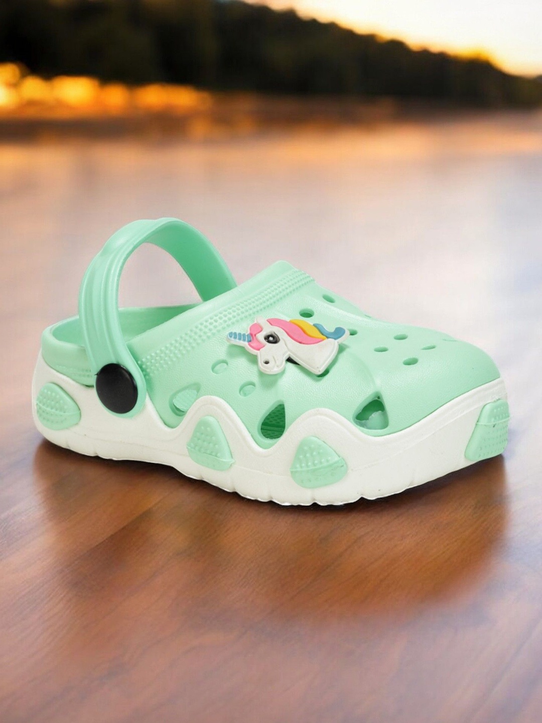 

Lil Lollipop Infants Unicorn Applique Anti Slip Clogs, Green