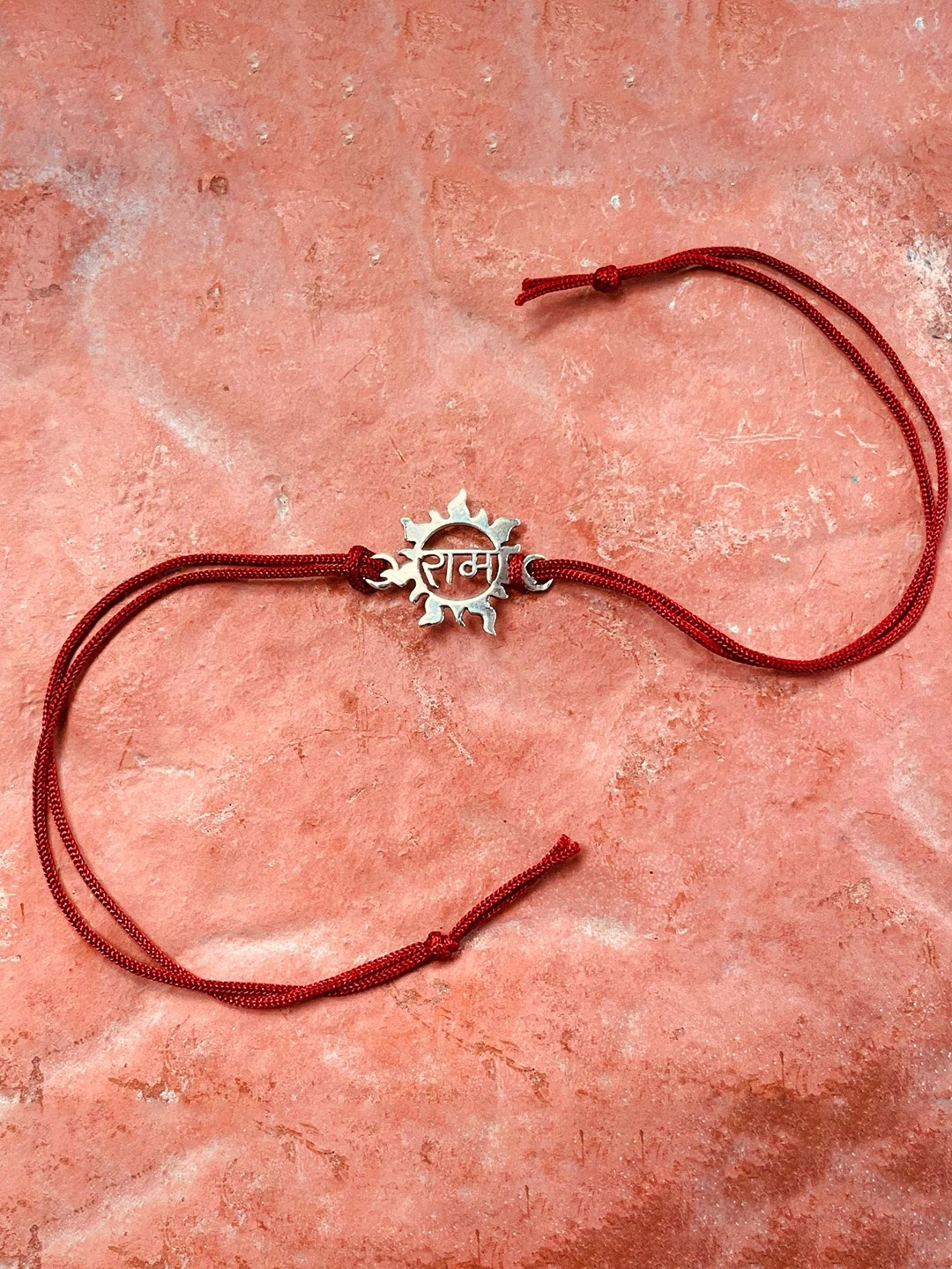 

trueBrowns 925 Sterling Silver Textured Ram Thread Rakhi