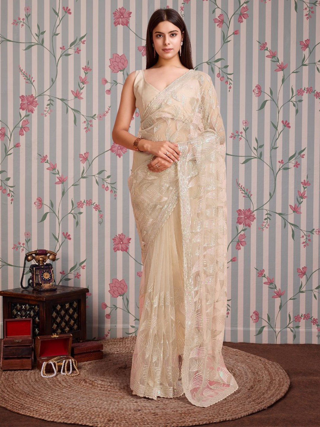 

Ode by House of Pataudi Embellished Sequinned Net Saree, Cream