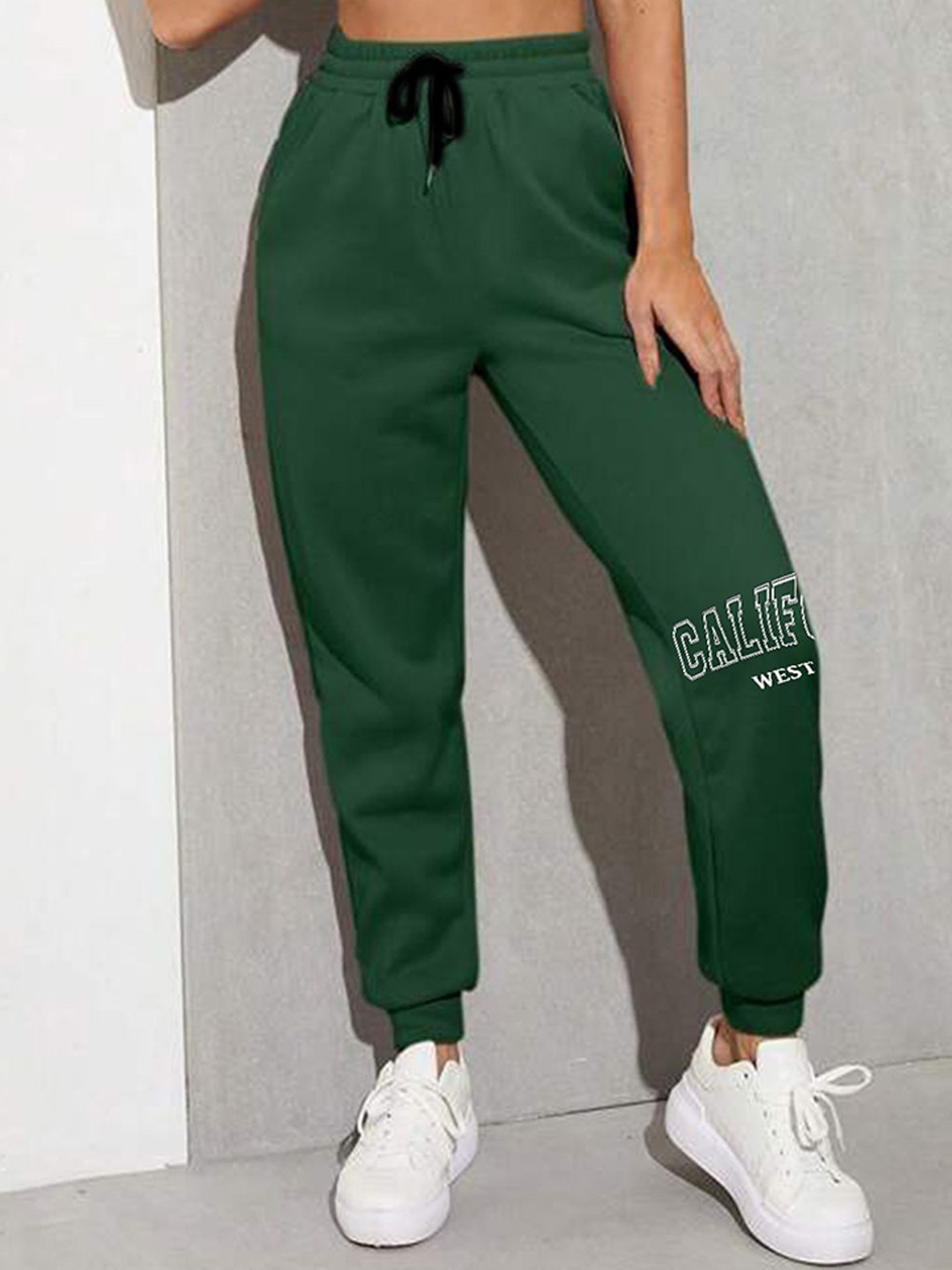 

TABADTOD Women Mid-Rise Relaxed Joggers Trousers, Green