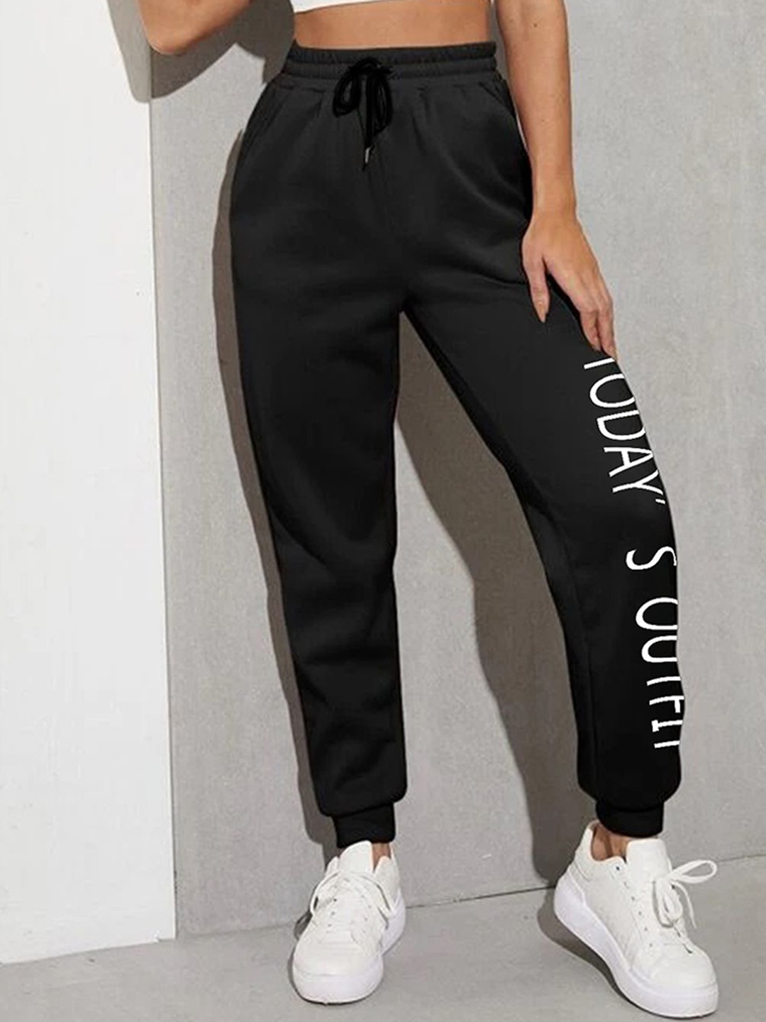 

TABADTOD Women Slim Fit Relaxed Joggers Trousers, Black