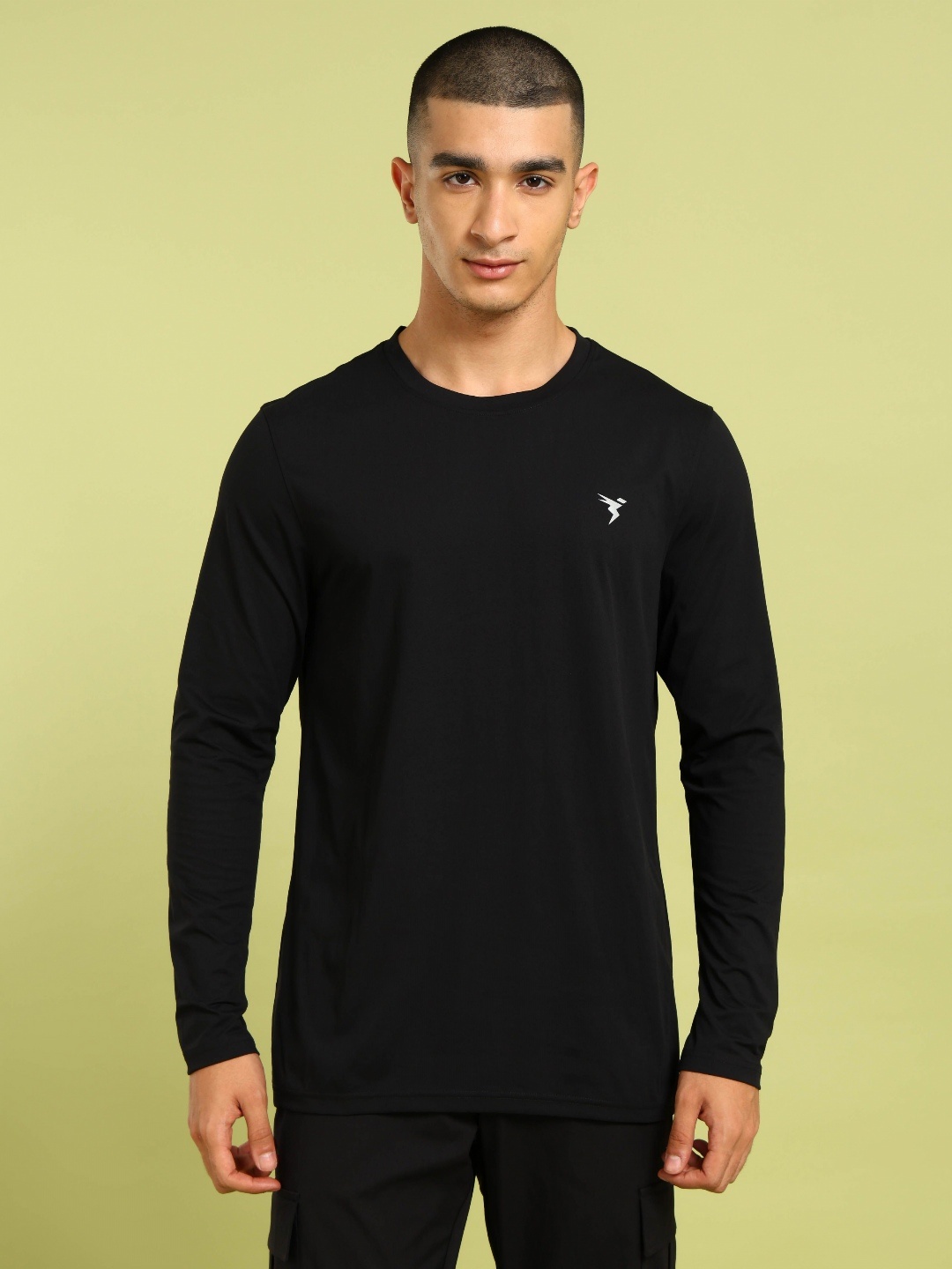 

Technosport Men UPF50 Solid Round Neck Polyester Slim Fit Tshirt, Black