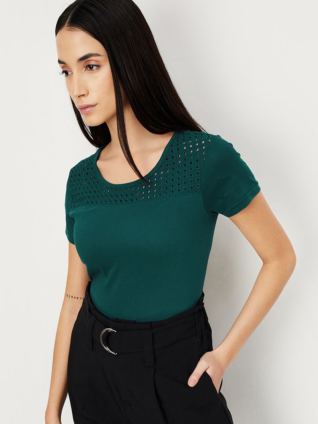 

max Women Round Neck T-shirt, Blue