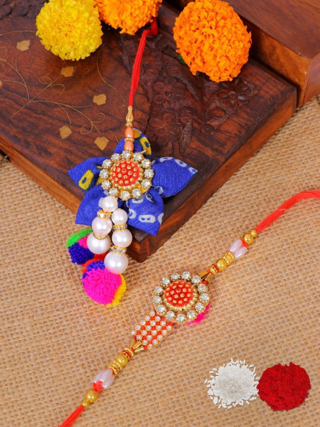 

Crunchy Fashion Bhaiya & Bhabhi Thread Rakhi With Roli Chawal, Red