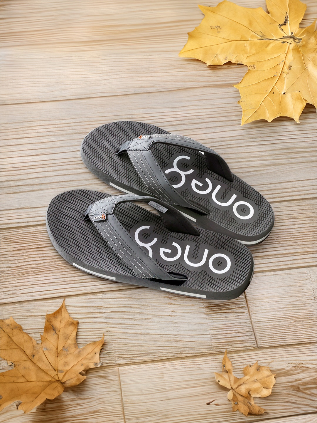 

One8 Men Printed Thong Water Resistant Light Weight Flip-Flops, Grey